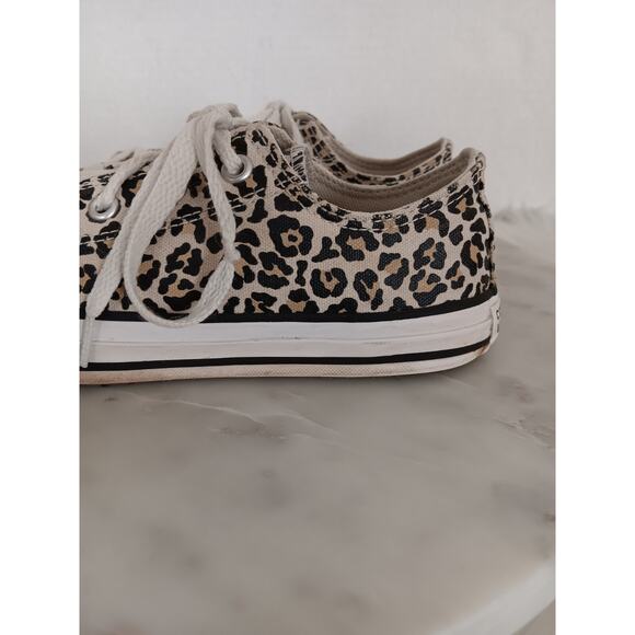 Converse All Star Low OX Youth Size 2 Sneaker Cheetah Print 366297F - Picture 5 of 13